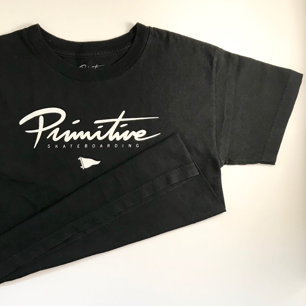 Boys Primitive tee size medium (8-12)